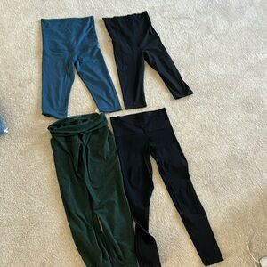 Maternity leggings bundle size small
